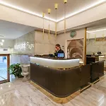 Tritone 3* Róma