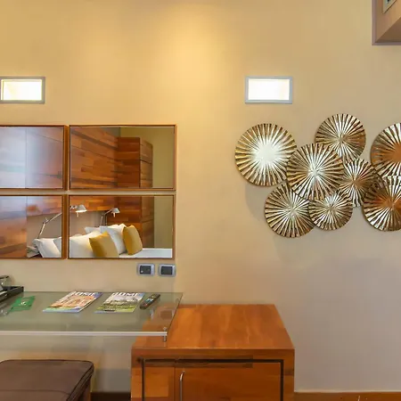 Tritone Hotel