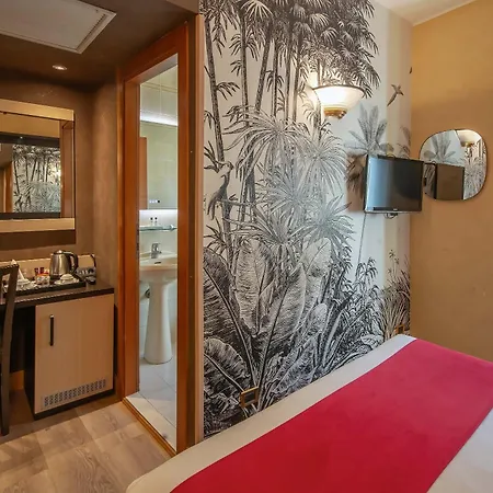 Tritone Hotel