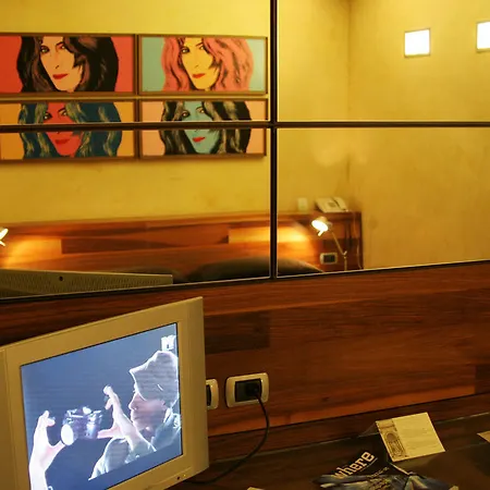 Tritone Hotel Roma