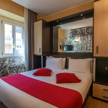 Tritone Hotel