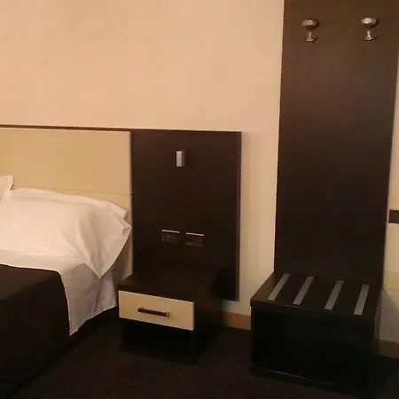 Tritone Hotel
