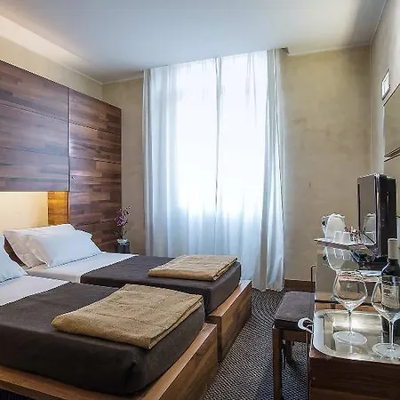 Hotel Tritone Roma